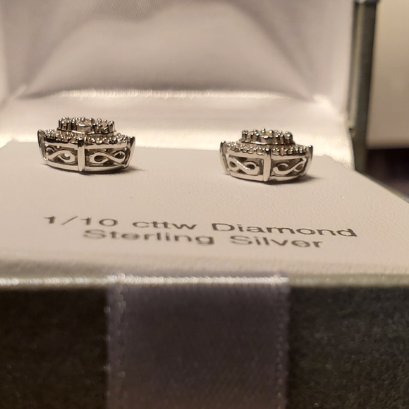 1/10 cttw Diamond Sterling Silver Earnings. - Picture 3 of 5